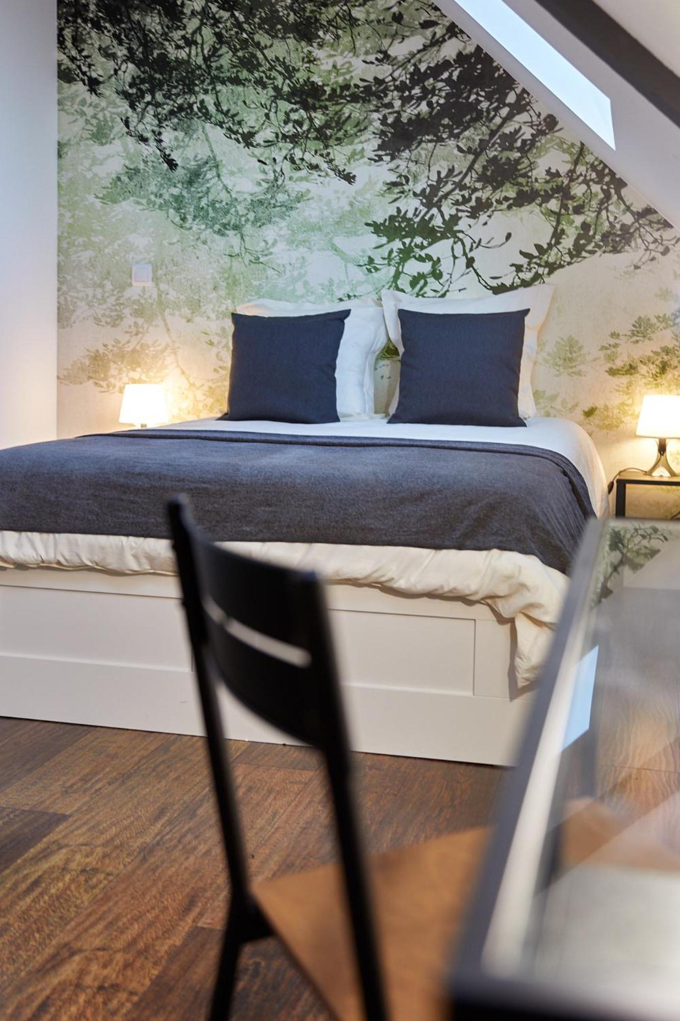 Bed and Breakfast La Breizhidence Комбур Екстер'єр фото